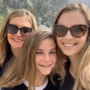 Meet your Posher, Stefanee